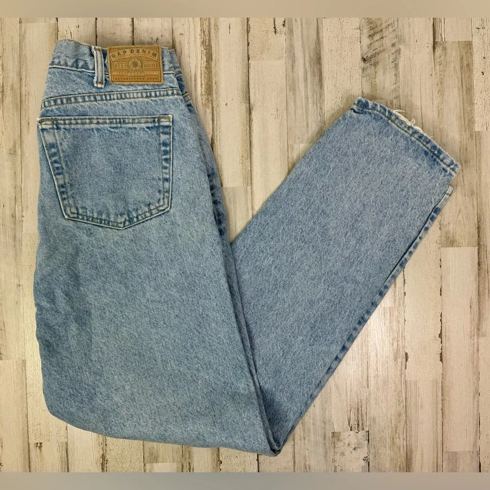 VTG 90s GAP Jeans Easy Fit USA Made Mens 34x34 Medium Wash Straight High Waist - Picture 1 of 12